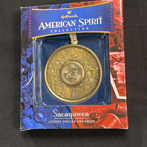 2000 American Spirit Collection Sacagawea Golden Dollar Ornament by US Mint - Picture 1 of 4